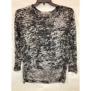 Women's Small Black Fashion Top - Stylish & Versatile Shirt for Casual or Dressy